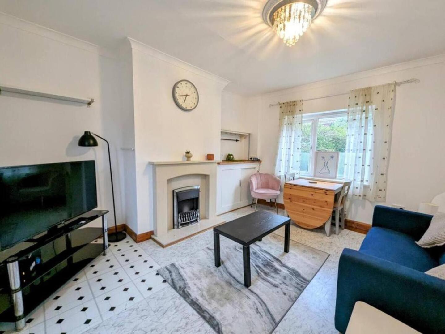 2 Bedroom Home With Driveway Close To Quayside Gateshead Exteriér fotografie